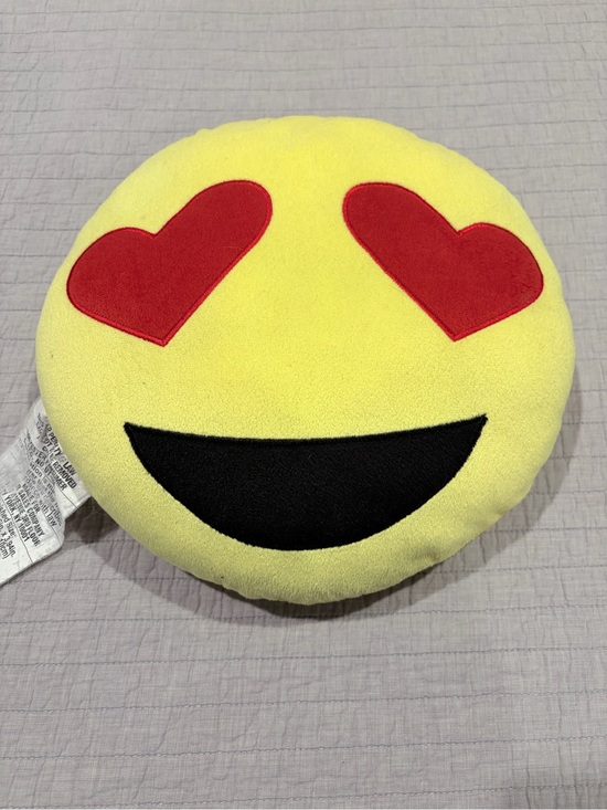 Source Unknown Other - Emoji Heart Eyes Round Plush Pillow Yellow Smiley Face Cushion